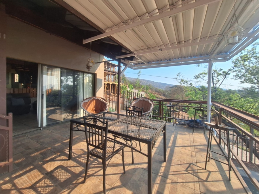 6 Bedroom Property for Sale in Meerhof North West